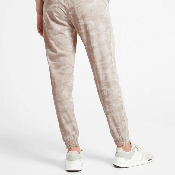 Athleta Brooklyn Textured Jogger size 24 Leopard Abalone Grey - Picture 7 of 8